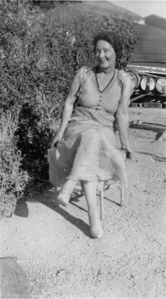 Clara (Holmes) Henry