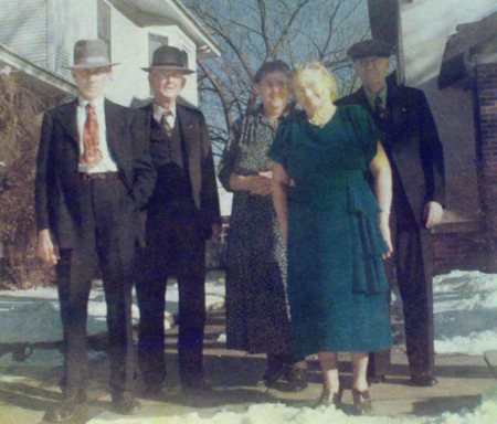 Tom Stevens, Bill Holmes, Grace (Morrison) Holmes, Mary (Holmes) Stevens, Unknown