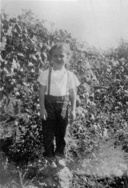 Karen Sue Sams and her blue morning glories