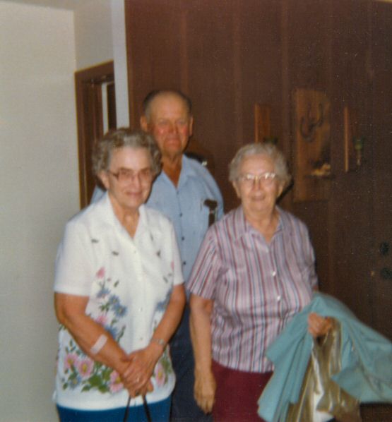 Irene (Nelson) Brady, Amos Nelson, Doris (Nelson) Frain