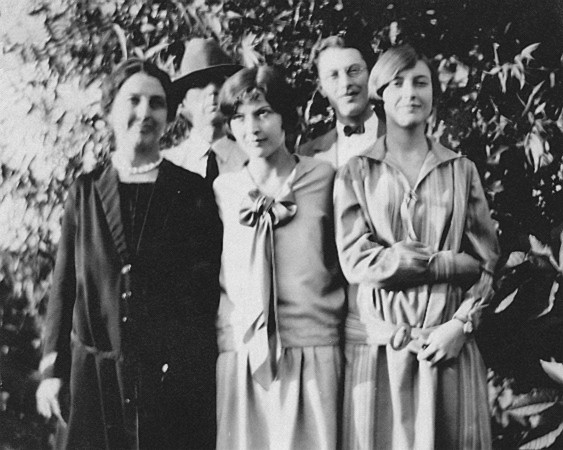 The Walt Stevens Bunch Fresno Caif. - Laura May (Ebert) Stevens, Walt Stevens, Pauline Stevens, Leland Stevens, Genevieve Stevens