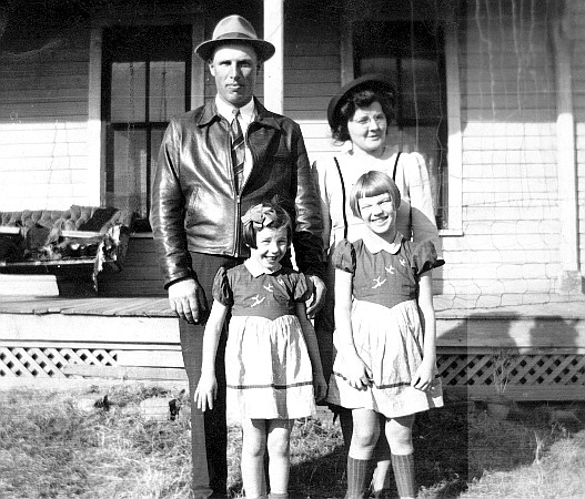 Vaden Sams, Charlotte (Stevens) Sams, Dana Lou Sams & Dixie Lee Sam
